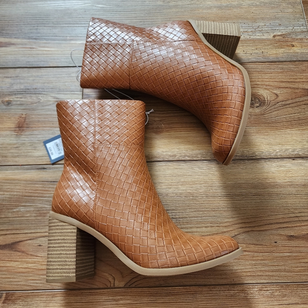 Universal Thread Woven Tan Block Heel Ankle Boots, NWOT